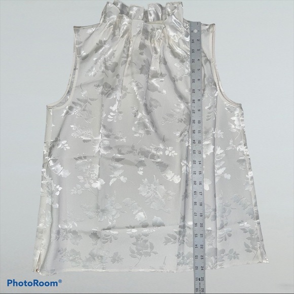 Ann Taylor Multi Floral Pleat Blouse - Picture 12 of 16